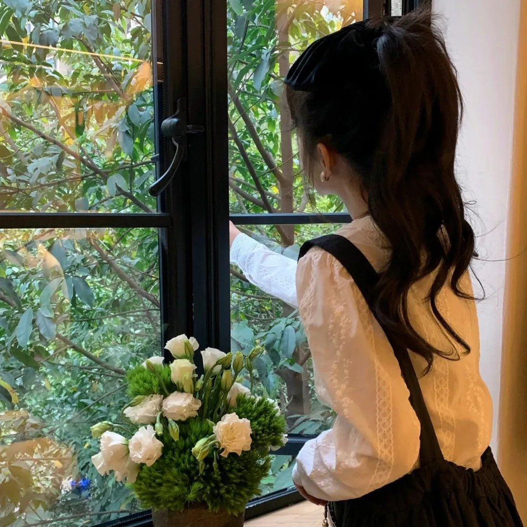 花月争辉